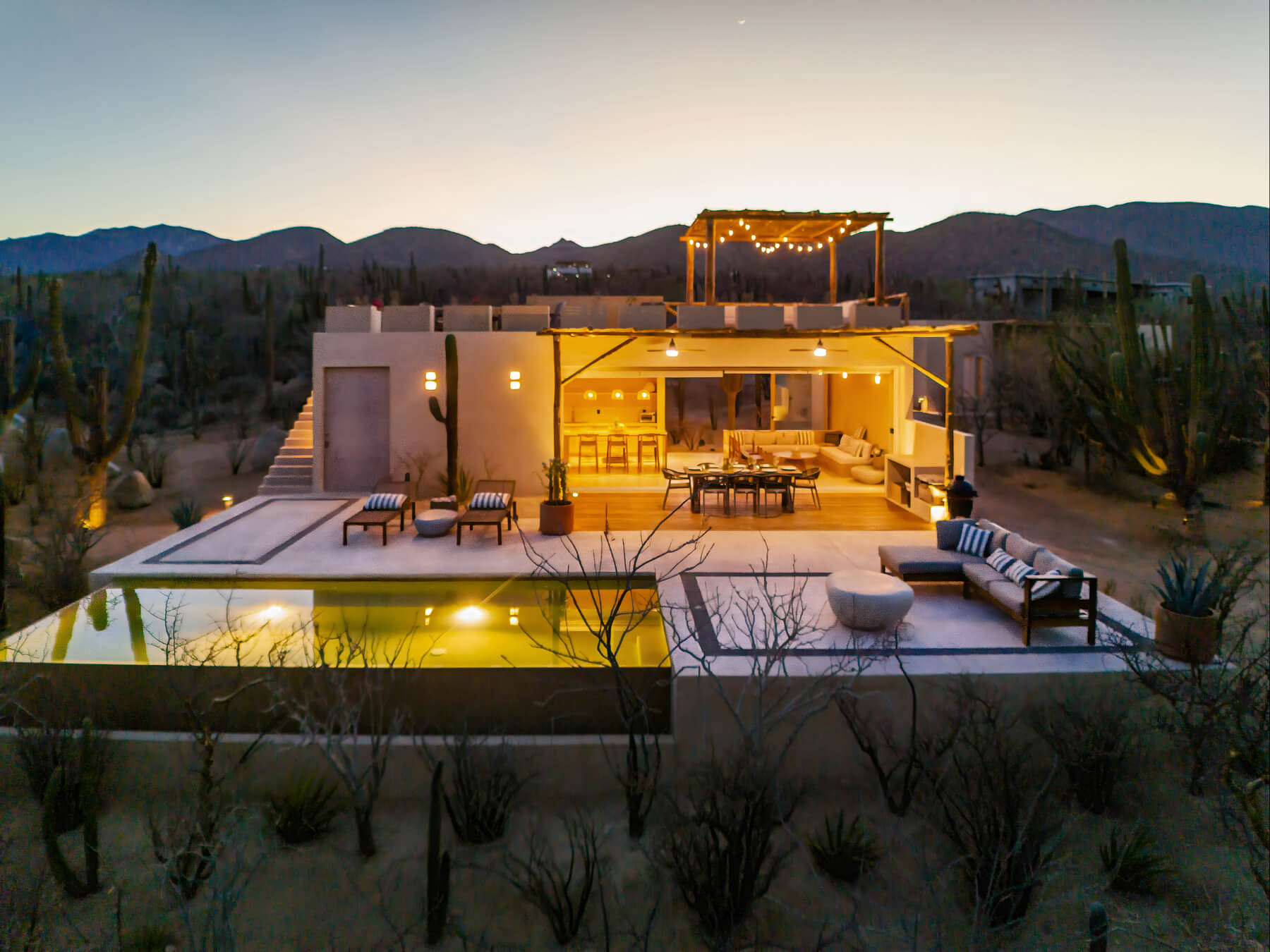 casa-vistas-la-ventana-exterior-noche-2